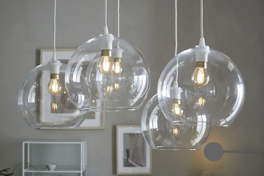 Nowy Trend: Lampa Wisząca ze Szklaną Kloszą